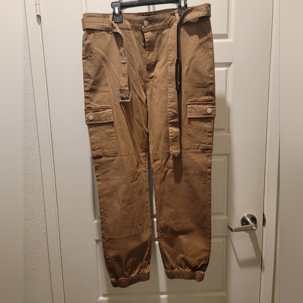 Women's Solid Woven Pants Size L